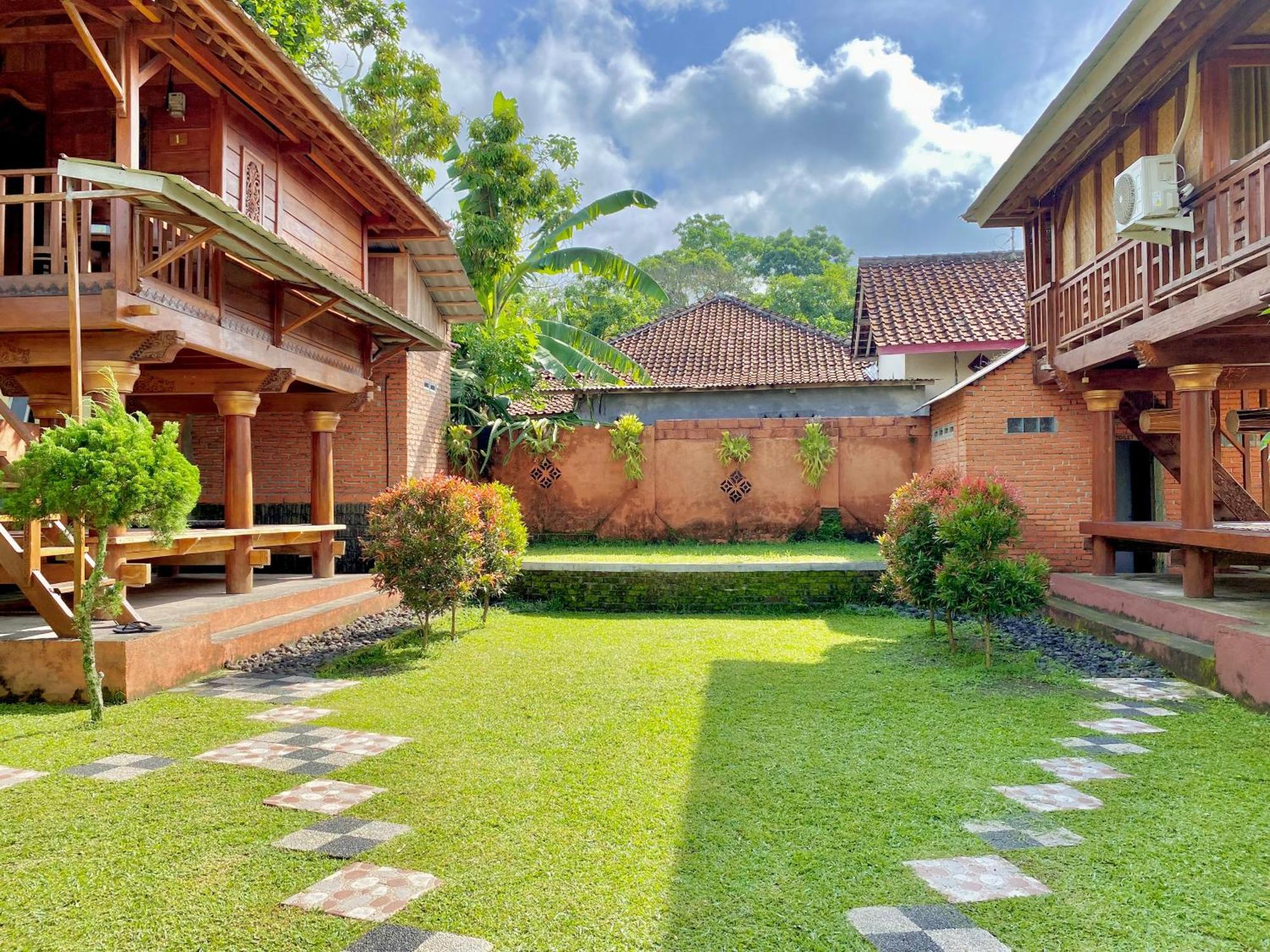 Bello Bungalow Batukliang 外观 照片